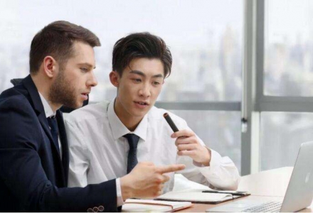 豐富翻譯經(jīng)驗